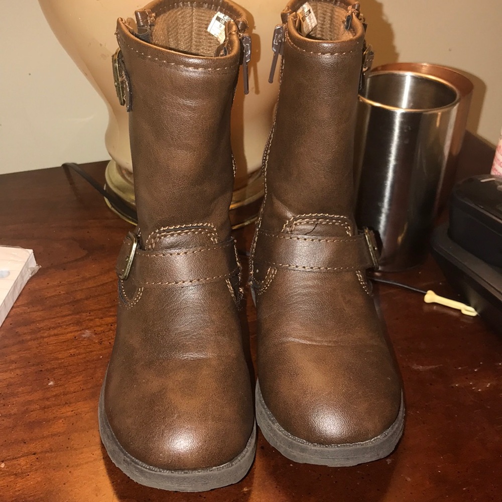 Brown boots